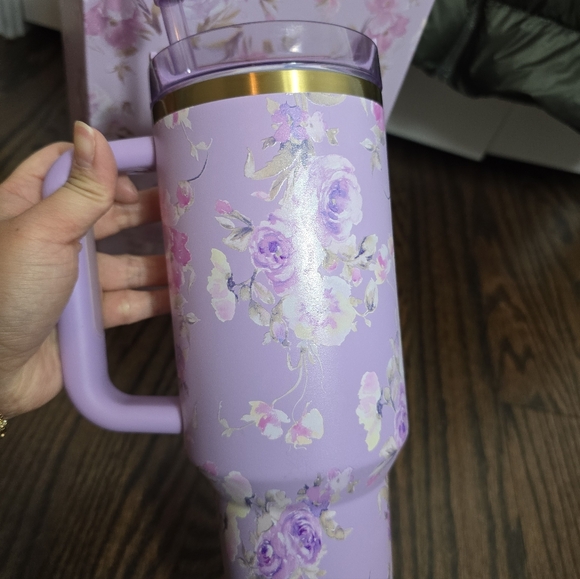 Stanley Love Shack Fancy Tumblr. 💜⚡️ (40oz) - Picture 4 of 7